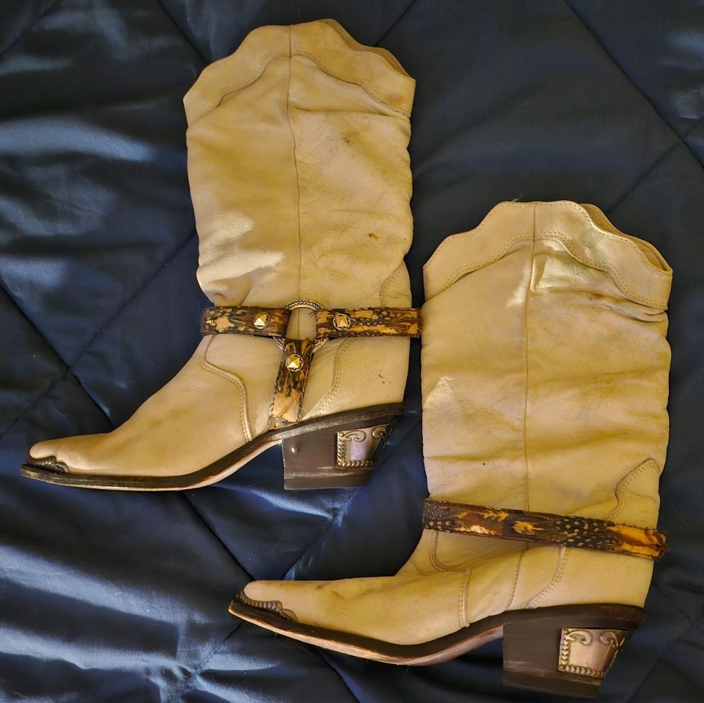 Women's Tan Western Boots
